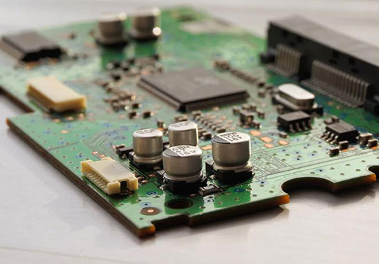 PCB制板工藝中的過孔塞油是什么意思？